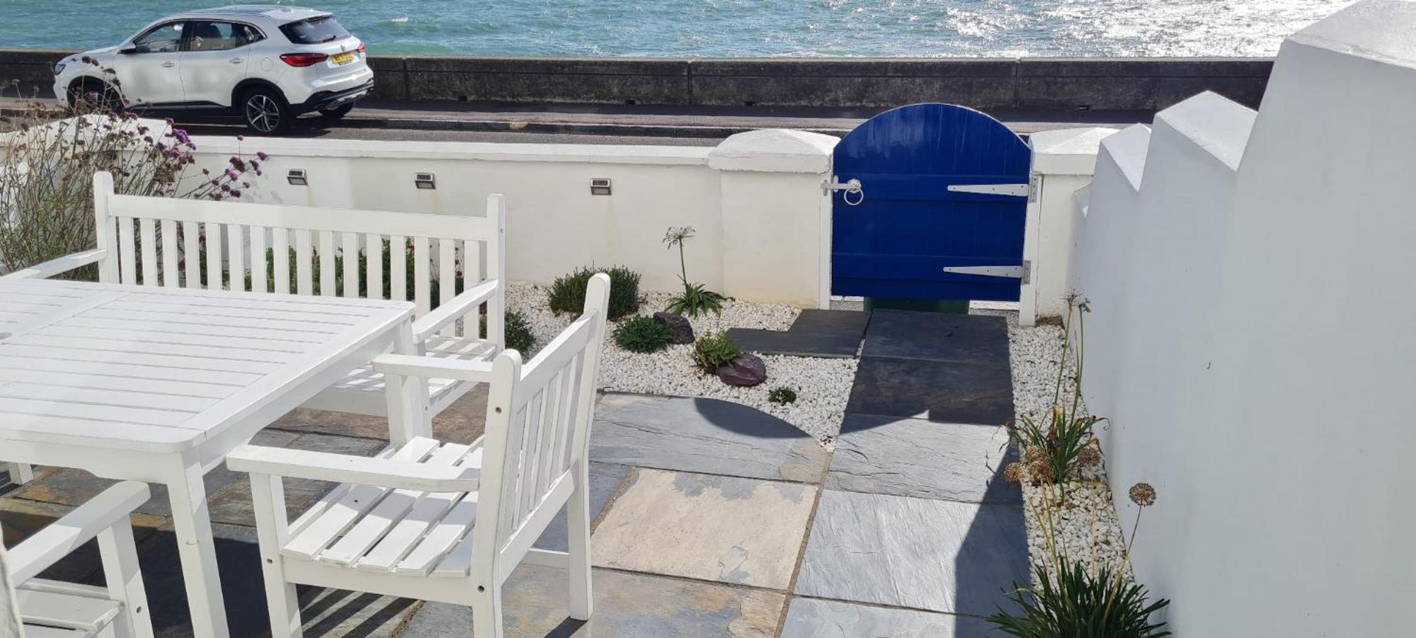 Beach View, 4 Bedroom House Opposite The Sea! Sleeps 10 Sandgate Kültér fotó