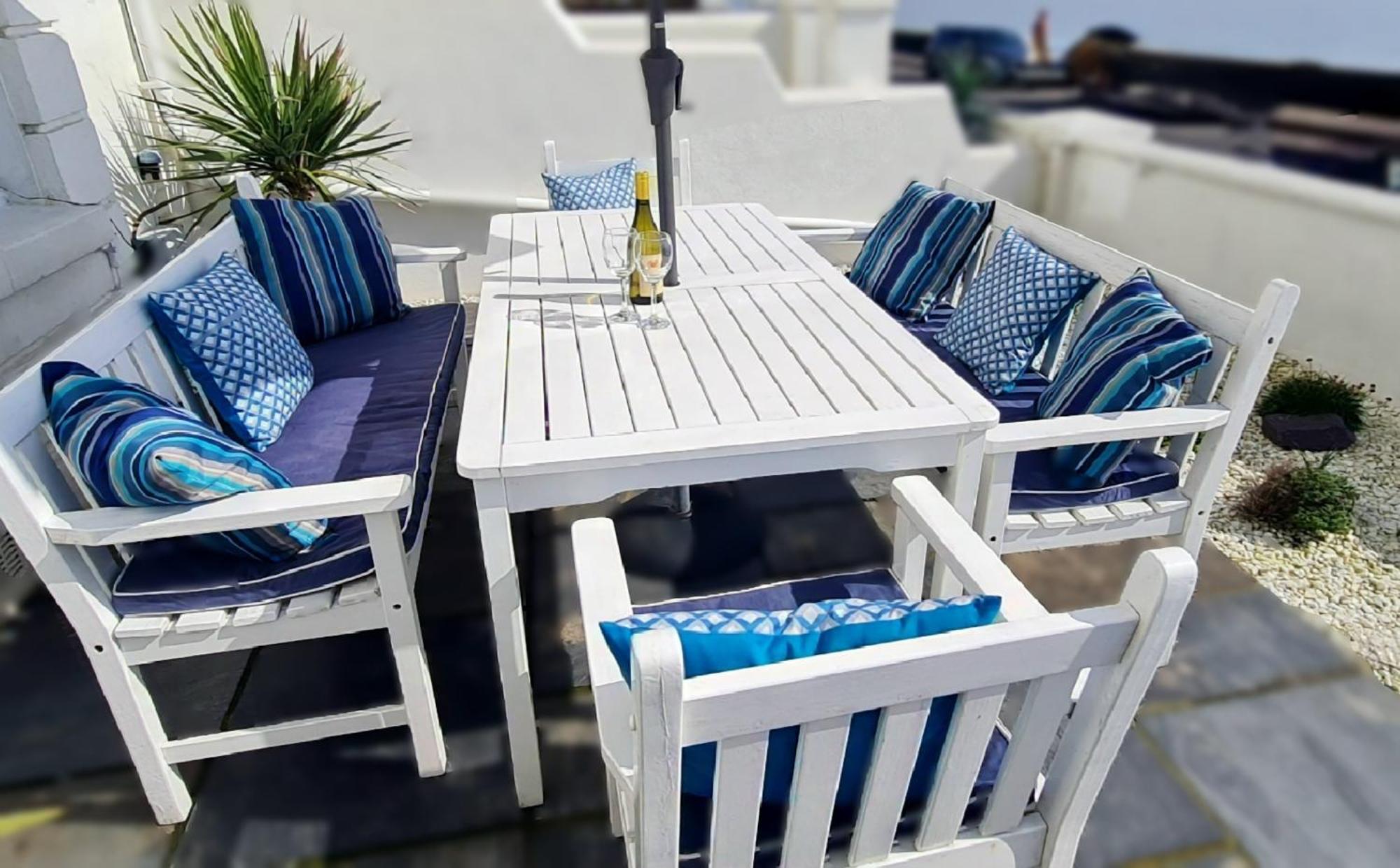 Beach View, 4 Bedroom House Opposite The Sea! Sleeps 10 Sandgate Kültér fotó